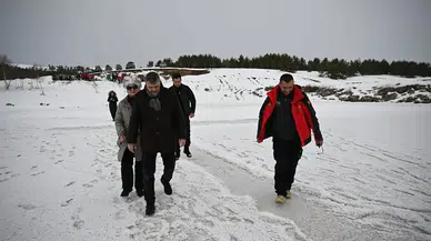 Kar Üzerinde Off-Road Yapan Takımlar Nefes Kesti
