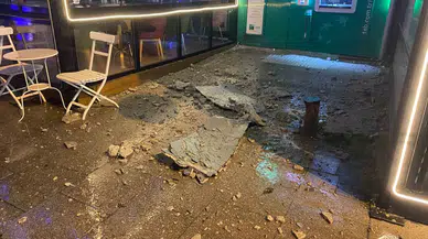 Maltepe’de 5 Katlı Binanın Çatısında Çökme Meydana Geldi
