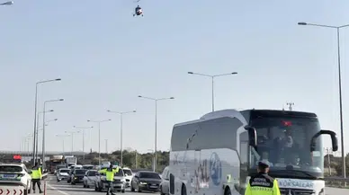 Otoyolda ’Cayrokopter’le Kontrol: 20 Araca Cezai Süreç Uygulandı, 3 Aranan Şahıs Yakalandı