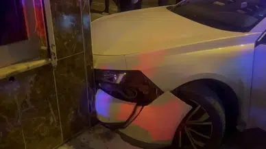 (Özel) Polisi Peşine Taktı, Kaza Yapınca Yaya Olarak Kaçtı