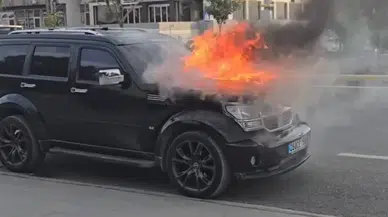 Şırnak’ta Cip ve Yolcu Otobüsü Alevlere Teslim Oldu