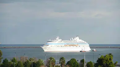 2025’in Birinci Kruvaziyer Seferi: Bin 157 Rus Turist Samsun’da