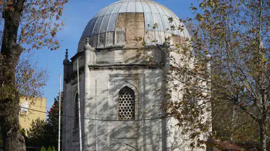 458 Yıllık Gazi Kara Ahmet Paşa Külliyesi’nin Kurşunları Döküldü, Sebilini İnşaat Firması Kullanıyor