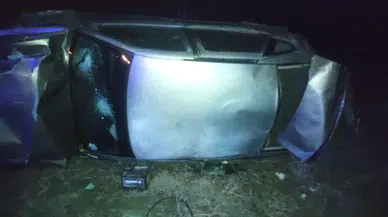 Devrilen Otomobildeki 5 Kişi Hastanelik Oldu