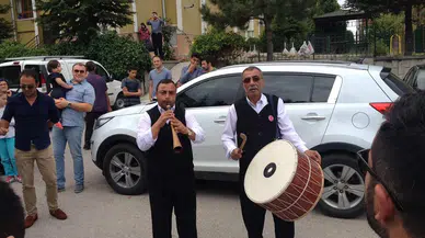 Düğünlerde Davulcuların Para Toplaması Yasaklandı