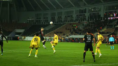 İki Farklı İlk İç Saha Galibiyeti