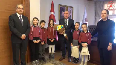 Minik Muhabirler Gazete Çıkardı