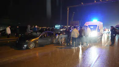 Yağmur Kaza Getirdi, Sürücü Yaralandı