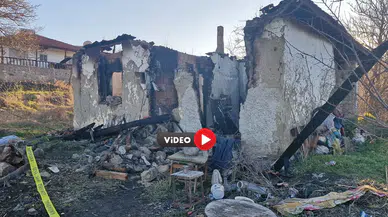 Yalnız Yaşıyordu, Küle Dönen Evde Cesedi Bulundu