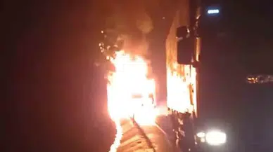 Arıza Yapan Tır Alev Topuna Döndü