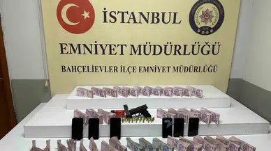 Bahçelievler’de Genç Fenerbahçeliler Derneği Üyelerinin Bir İşyerinde Karıştıkları Silahlı Akın Kamerada