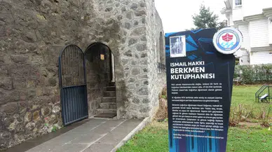 Bu Kütüphane Zindanda