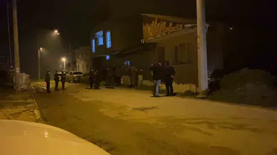 Bursa’da Bir Meskeni Kundakladığı Tez Edilen Şahıs Bıçakla Takımlara Direndi