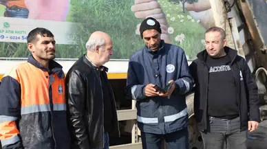 Çöpte Bulduğu Para Dolu Cüzdanı Sahibine Teslim Etti
