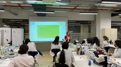 Doç. Dr. Ebru Özdemir: "Bitkisel Eserler Temiz Değildir"