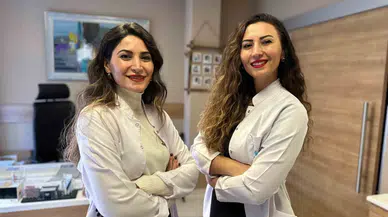 Doktor Kız Kardeşler Aynı Hastanede Şifa Dağıtıyor