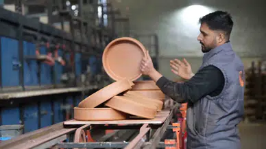 Elazığ’da 300 Ton Toprak Çömleğe Dönüştürülerek 25 Ülkeye İhraç Ediliyor