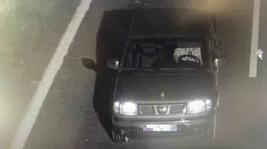 Hasta Rolü Yaparak Geldiği Hastanenin Otoparkından Araç Çalan Şahıs Kameradan Tespit Edilip Yakalandı