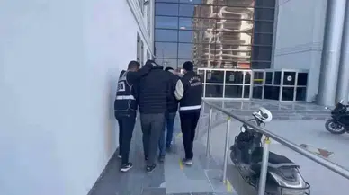 Hatay’da Uyuşturucu ve Silah Ticareti Cürümlerden Yakalanan 5 Kişi Tutuklandı