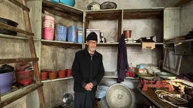 Isparta’da 15 Metrekarede 65 Yılını Geçiren Usta Görenleri Hayrete Düşürüyor