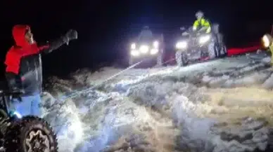 Karlı Dağda Mahsur Kalan İki Kişi Kurtarıldı