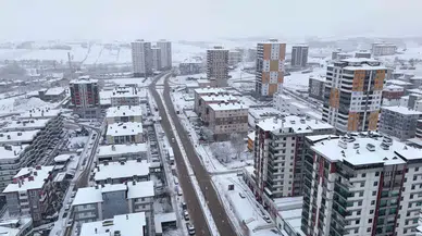 Kastamonu’da Kar Yağışı Kent Merkezini Beyaza Bürüdü