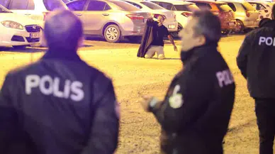 “Kaybedecek Bir Şeyim Yok” Diyen Şahıs Bıçakla Kendini Yaraladı