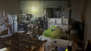 Kombisi Arıza Yapınca Elektrikli Sobayla Isınmak İstedi, Konutu Yaktı