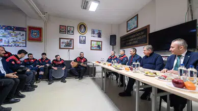 Lider Tugay 2025’i Nöbetteki İtfaiyecilerle Karşıladı