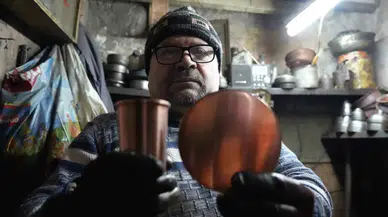 Mesleğin Son Ustaları Yarım Asırdır Bakır Dövüyor