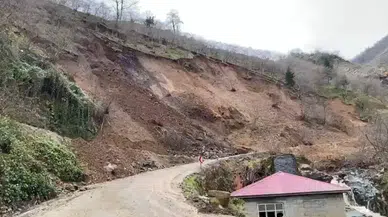 Trabzon’da Heyelan Anı Kamerada