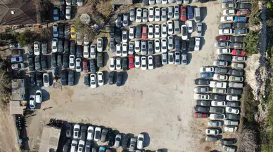 Ulusal Servet Otoparklarda Çürümeye Terk Edildi, Ortalarında 21 Yıldır Bekleyen Var