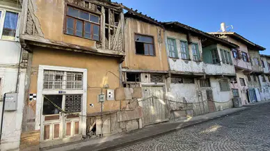 Zile’deki Metruk Yapılar Endişeye Sebep Oluyor