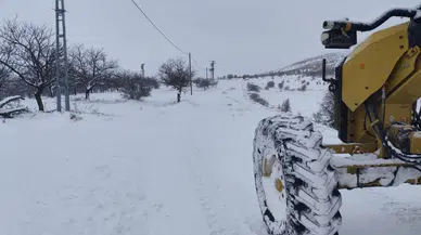 150 Köy Yolu Ulaşıma Kapandı