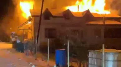 2 Katlı Mesken Alevlere Teslim Oldu