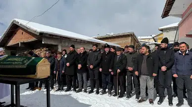 Şehit Annesi Son Yolculuğuna Uğurlandı