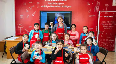 Akbank Sarsıntı Bölgesinde İleri Dönüşümle Yeni Başlangıçlara Öncülük Ediyor