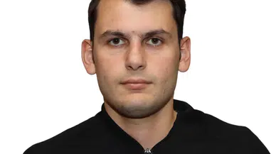 Amatör Maçta Oyundan Atılan Futbolcu Hakemi Bıçakladı