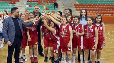 Basketbolda Şampiyon Mustafa Kemal Ortaokulu Oldu
