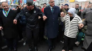 Bakan Memişoğlu, Vatandaşlara Balık Ekmek Dağıttı