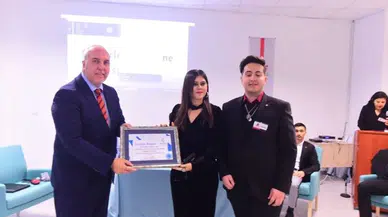 Balıkesirli Genç Müellife Büyük Onur
