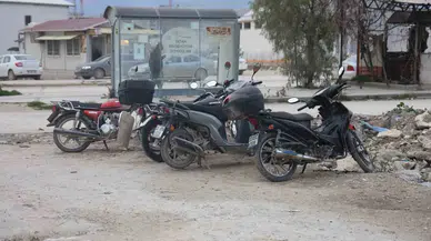Biri Gözcülük Yaptı, Başkası Motoru Çaldı: O Anlar Kamerada