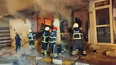 Bitişik 2 İşyerinde Yangın