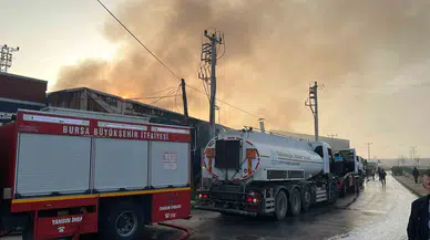 Bursa’daki 2 Fabrika Alevlere Teslim Oldu