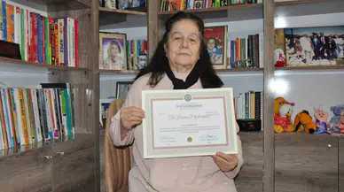 Emekli Öğretmen 10 Yılda 3 Üniversite Bitirdi