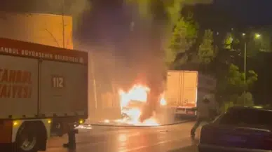 Eyüpsultan’da Alev Alan Araçta Patlamalar Peş Peşe Geldi