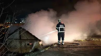 İki Katlı Mesken Alevlere Teslim Oldu