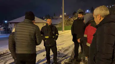 Karabük Belediyesi 100 İşçiyle Buzlu Yollar İçin Alanda Misyon Yapıyor