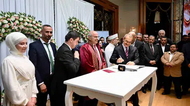 -Malatya’da 100 Çift, Toplu Nikah Merasimiyle Dünyaevine Girdi