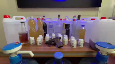 Polis, Damacanalarda Litrelerce Düzmece Alkol Ele Geçirdi